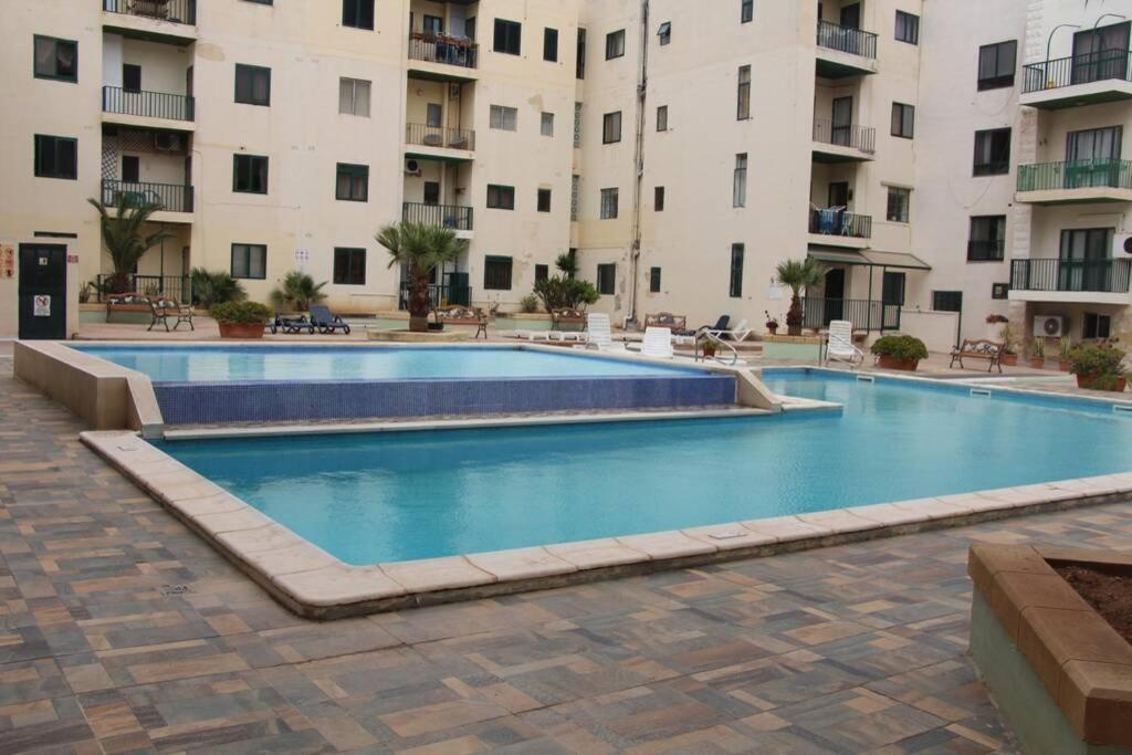 Deluxe Apartment With Pool In The Heart Of St Pauls Bay St. Paul's Bay Dış mekan fotoğraf